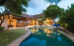 Bali Royal Heritage Villas