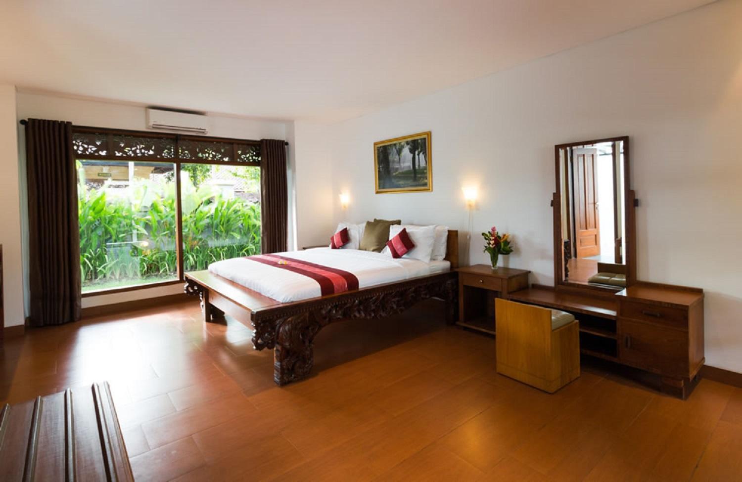 Bali Royal Heritage Villa Seminyak Buitenkant foto