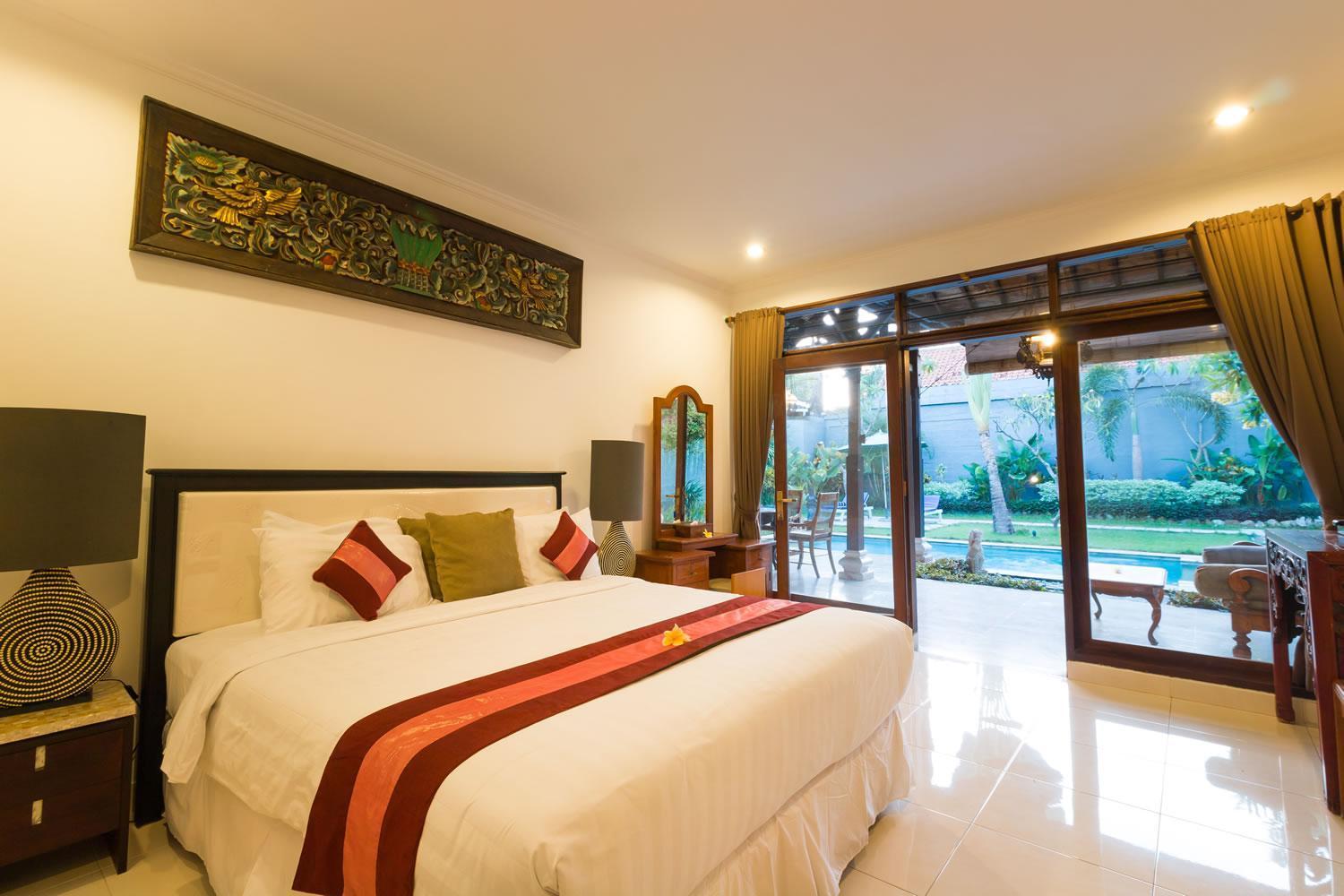 Bali Royal Heritage Villa Seminyak Buitenkant foto