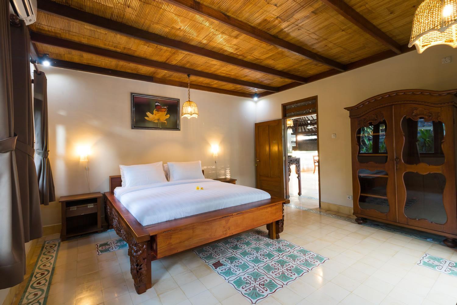 Bali Royal Heritage Villa Seminyak Buitenkant foto