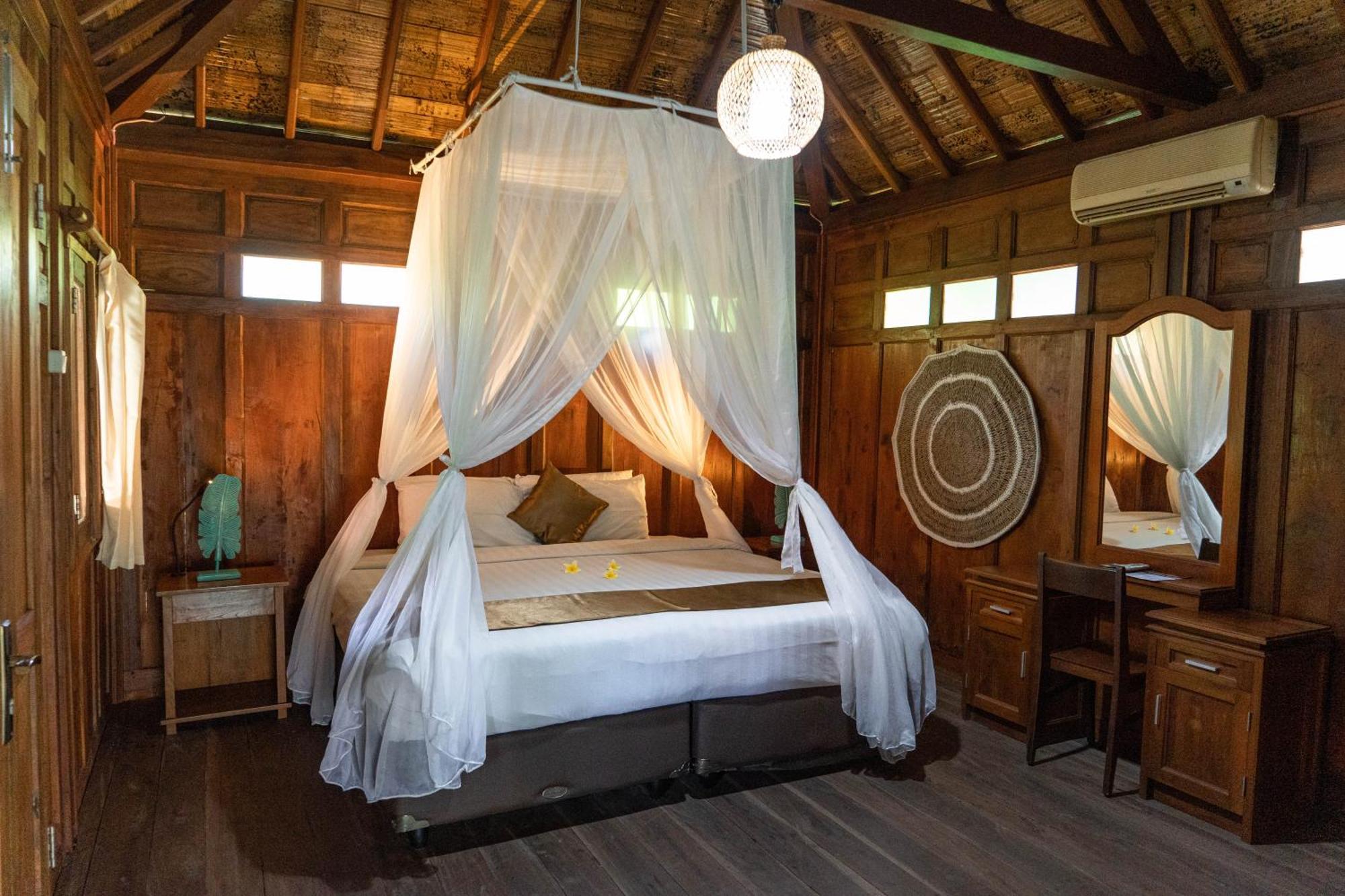 Bali Royal Heritage Villa Seminyak Buitenkant foto
